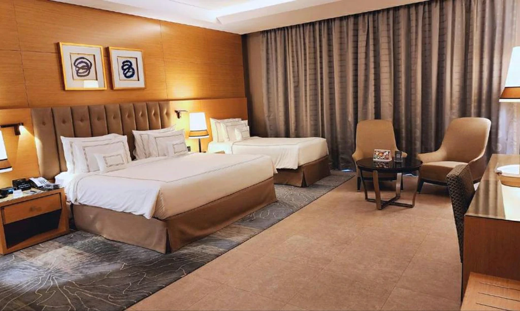 هتل گرند کازموپولیتن دبی